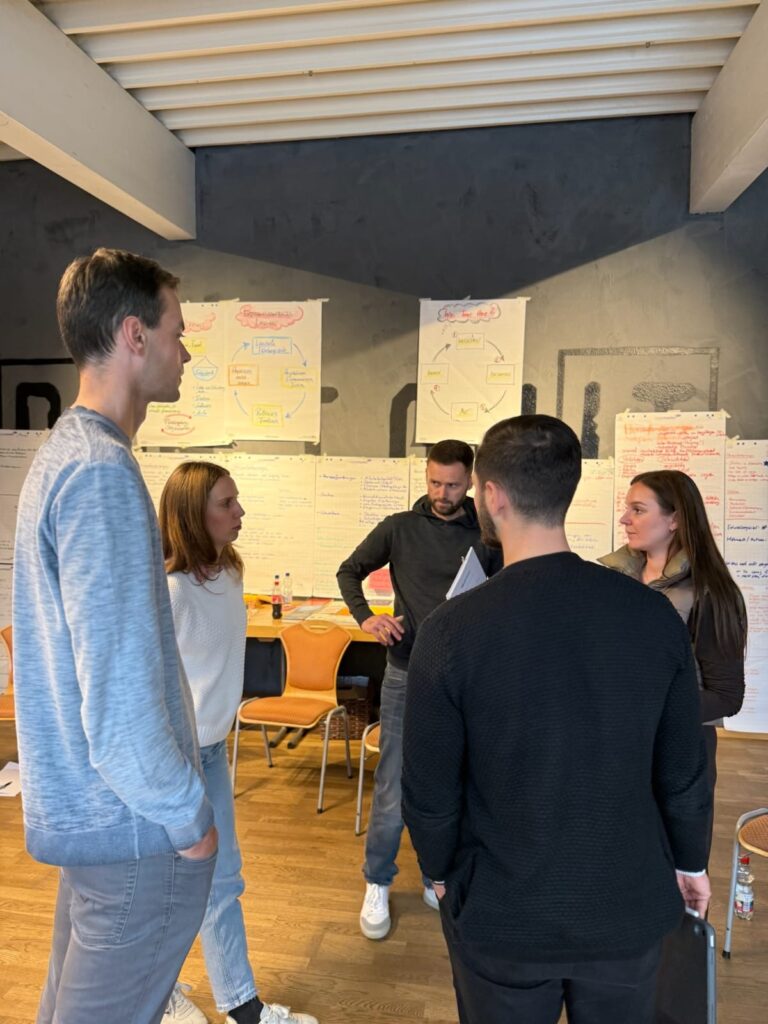 Team_besprechung_hochformat